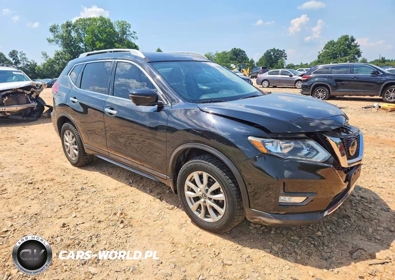 2018 Nissan Rogue S VIN:5N1AT2MV0JC805439 - 4