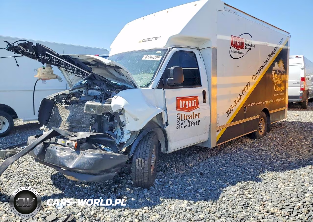 2021 Chevrolet Express Delivery Truck