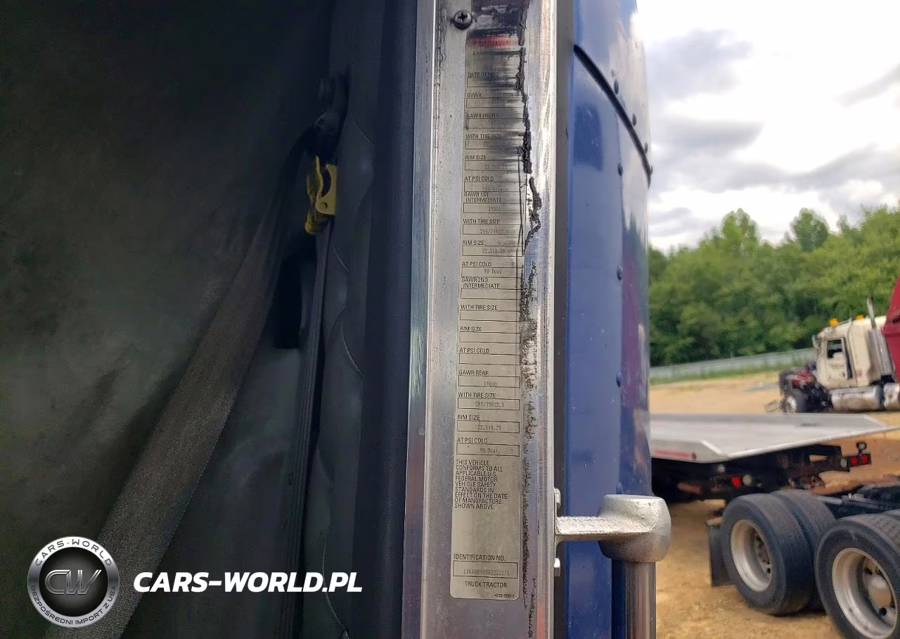 2008 Kenworth T660 Semi Truck VIN:1XKADB9X58J222175 - 12
