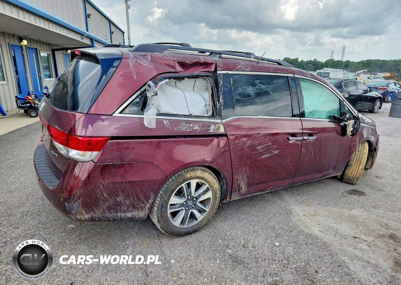 2016 Honda Odyssey Touring VIN:5FNRL5H9XGB055596 - 3