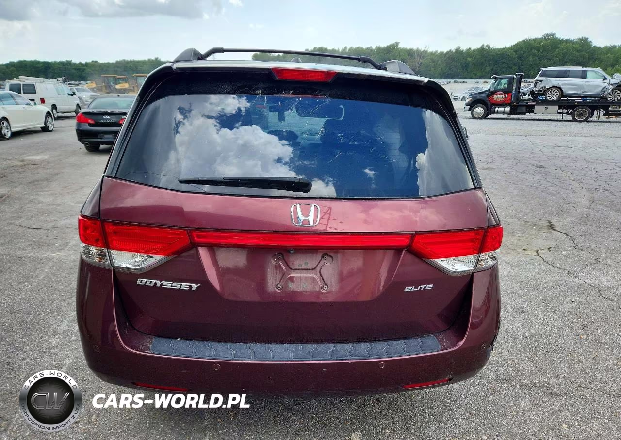 2016 Honda Odyssey Touring VIN:5FNRL5H9XGB055596 - 6