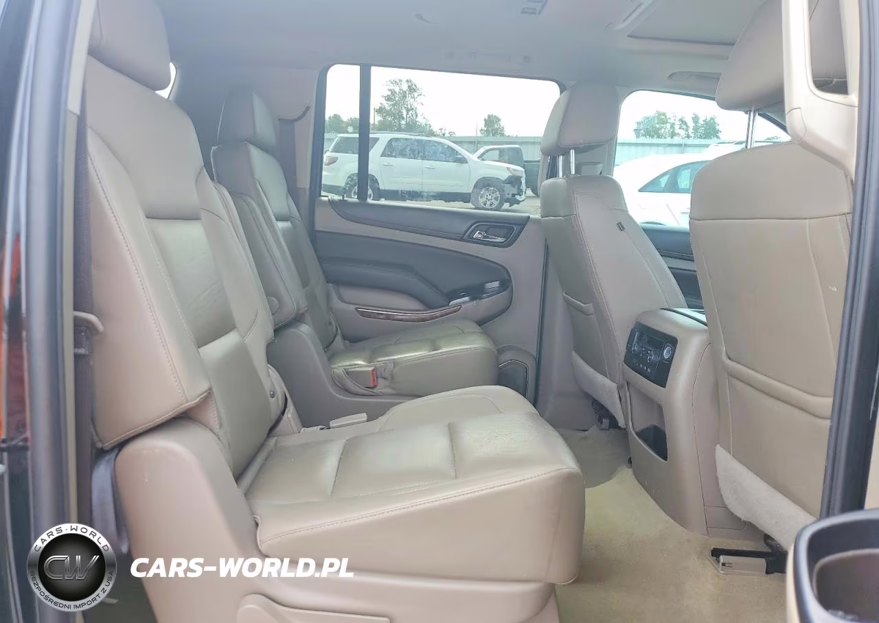 2017 Chevrolet Suburban K1500 Premier VIN:1GNSKJKC9HR231137 - 11