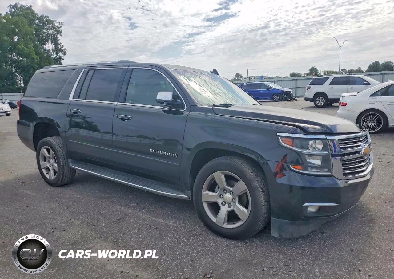 2017 Chevrolet Suburban K1500 Premier VIN:1GNSKJKC9HR231137 - 4