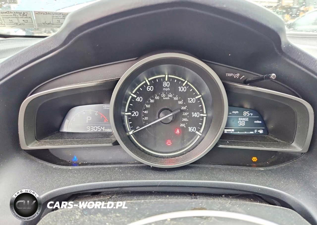 2018 Mazda 3 Touring VIN:3MZBN1V32JM193587 - 9