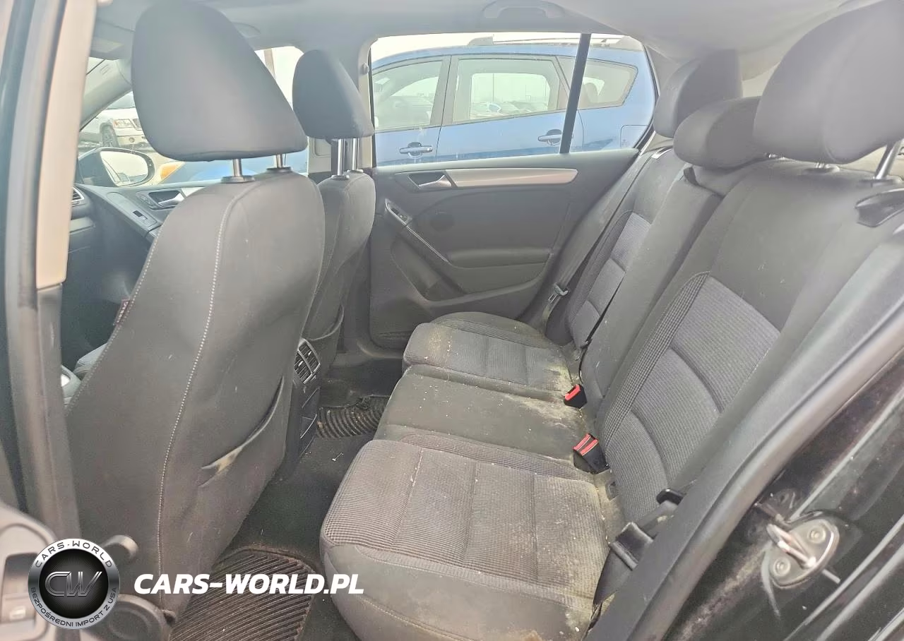 2013 Volkswagen Golf VIN:WVWDM7AJ3DW128886 - 10