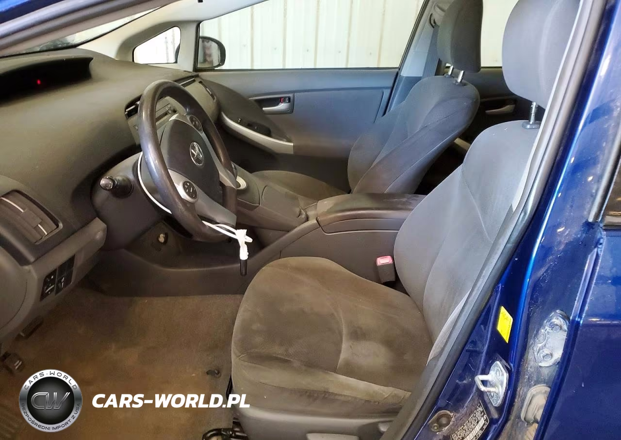 2011 Toyota Prius Two VIN:JTDKN3DU7B1334080 - 7