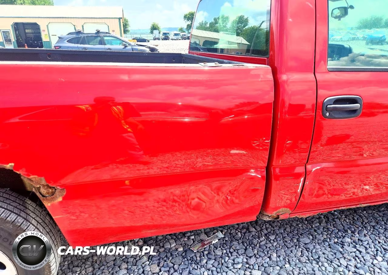 2005 Chevrolet Silverado C1500 VIN:1GCEC14X05Z330198 - 10