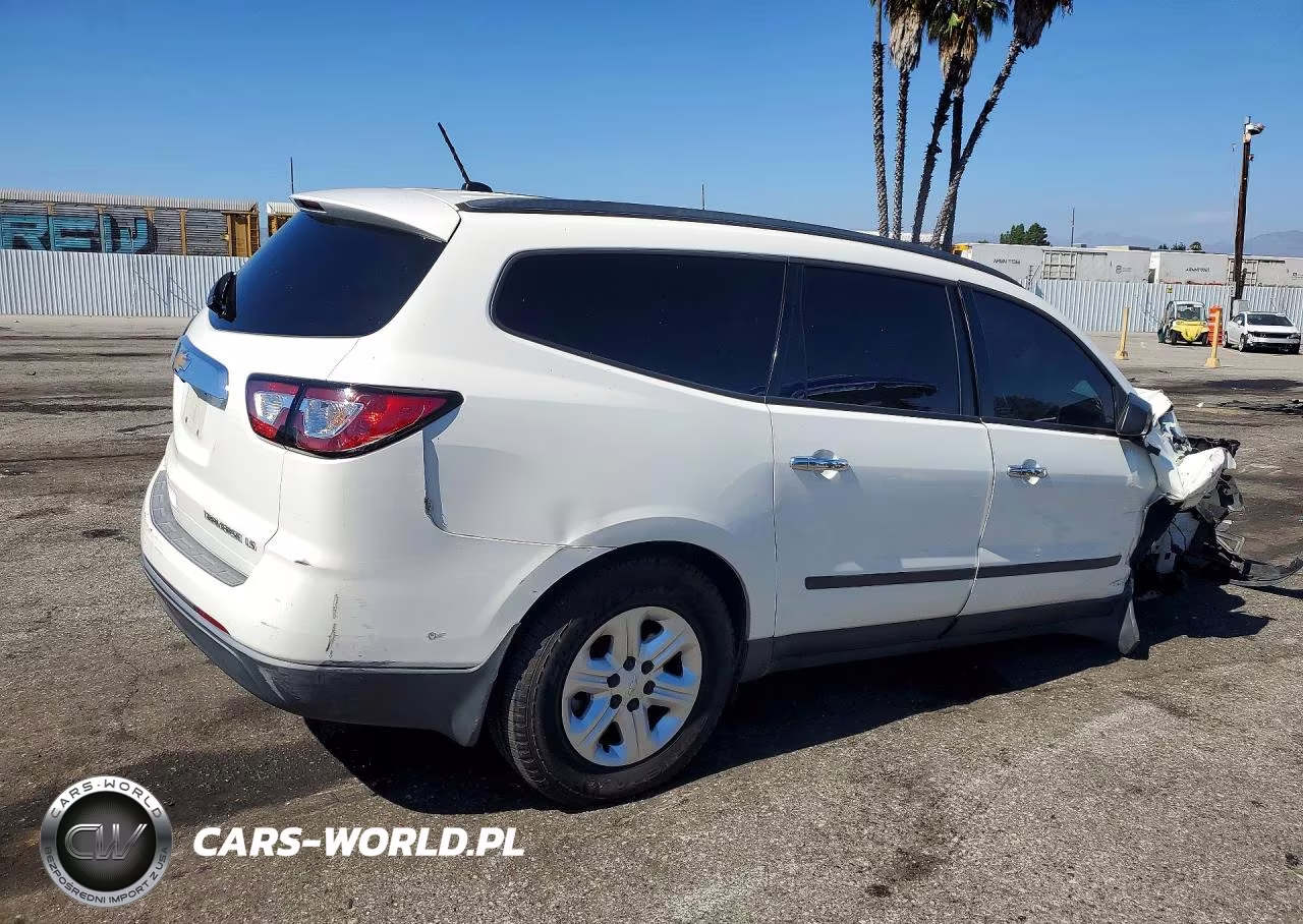2015 Chevrolet Traverse Ls VIN:1GNKRFED7FJ197109 - 3