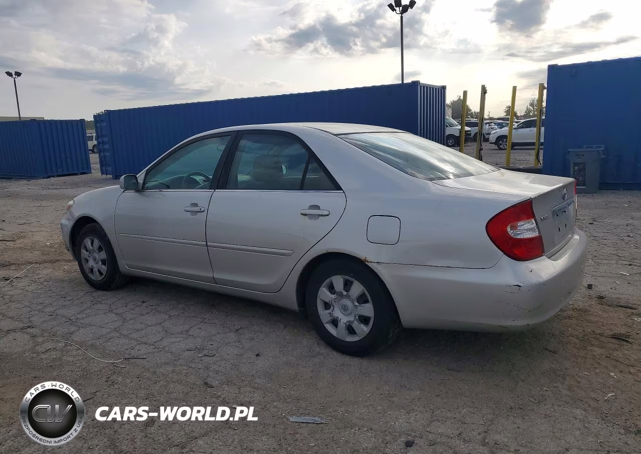 2002 Toyota Camry Le VIN:4T1BE32K52U531504 - 2