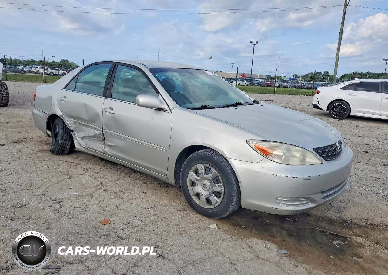 2002 Toyota Camry Le VIN:4T1BE32K52U531504 - 4
