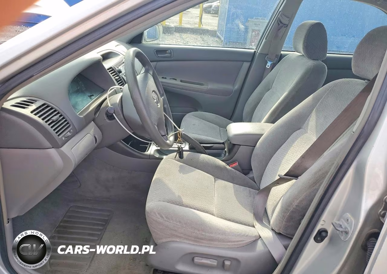 2002 Toyota Camry Le VIN:4T1BE32K52U531504 - 7