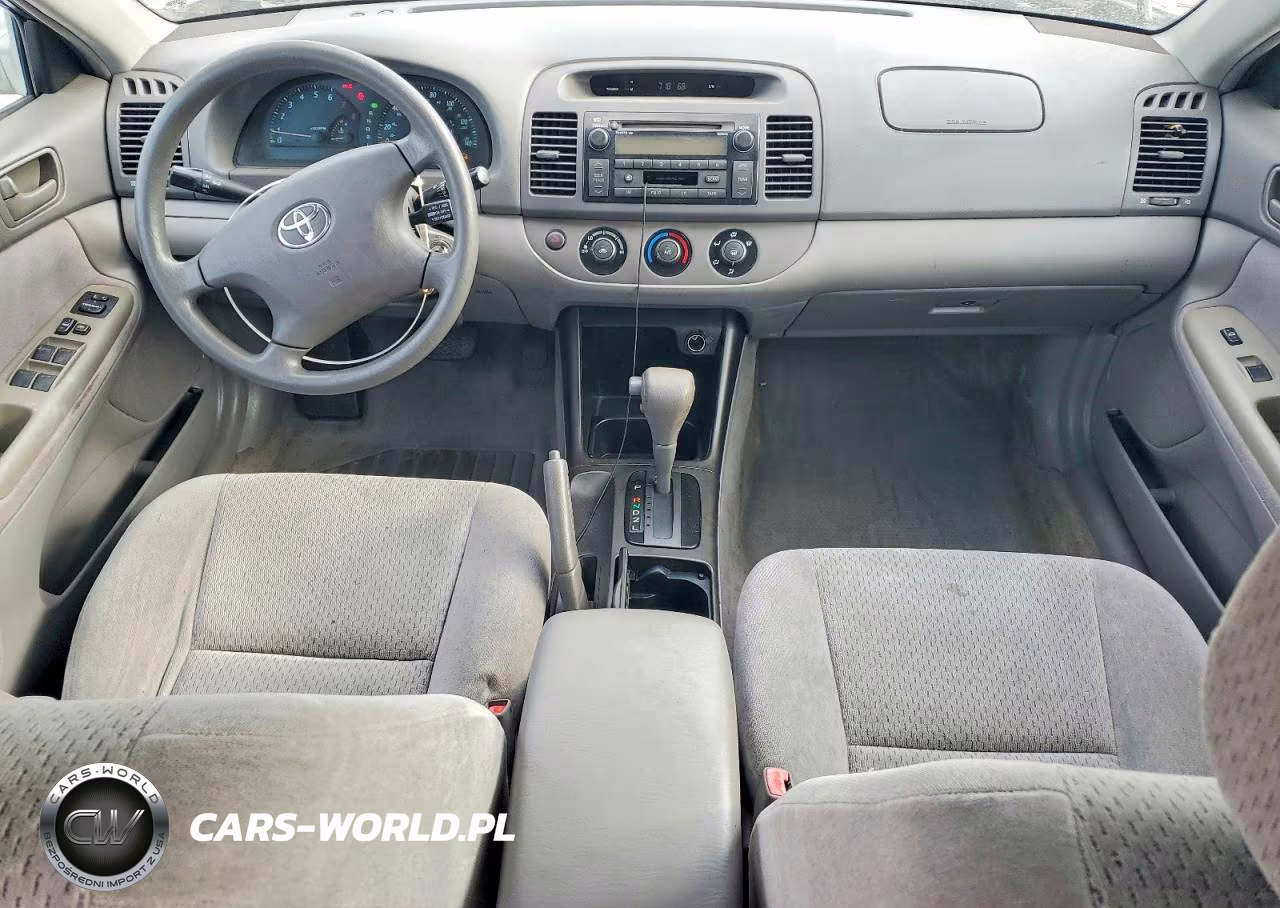 2002 Toyota Camry Le VIN:4T1BE32K52U531504 - 8