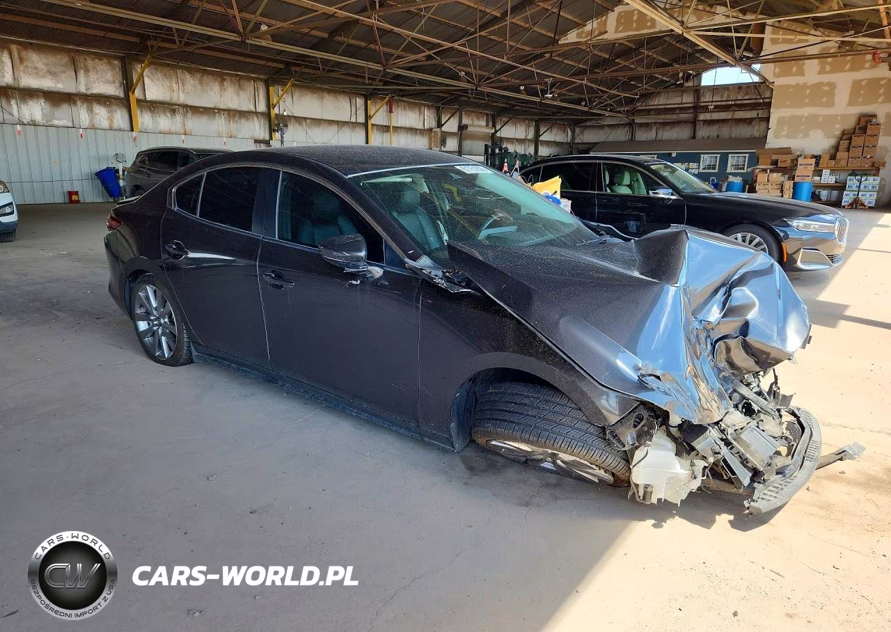2019 Mazda 3 Preferred VIN:3MZBPADLXKM106581 - 4