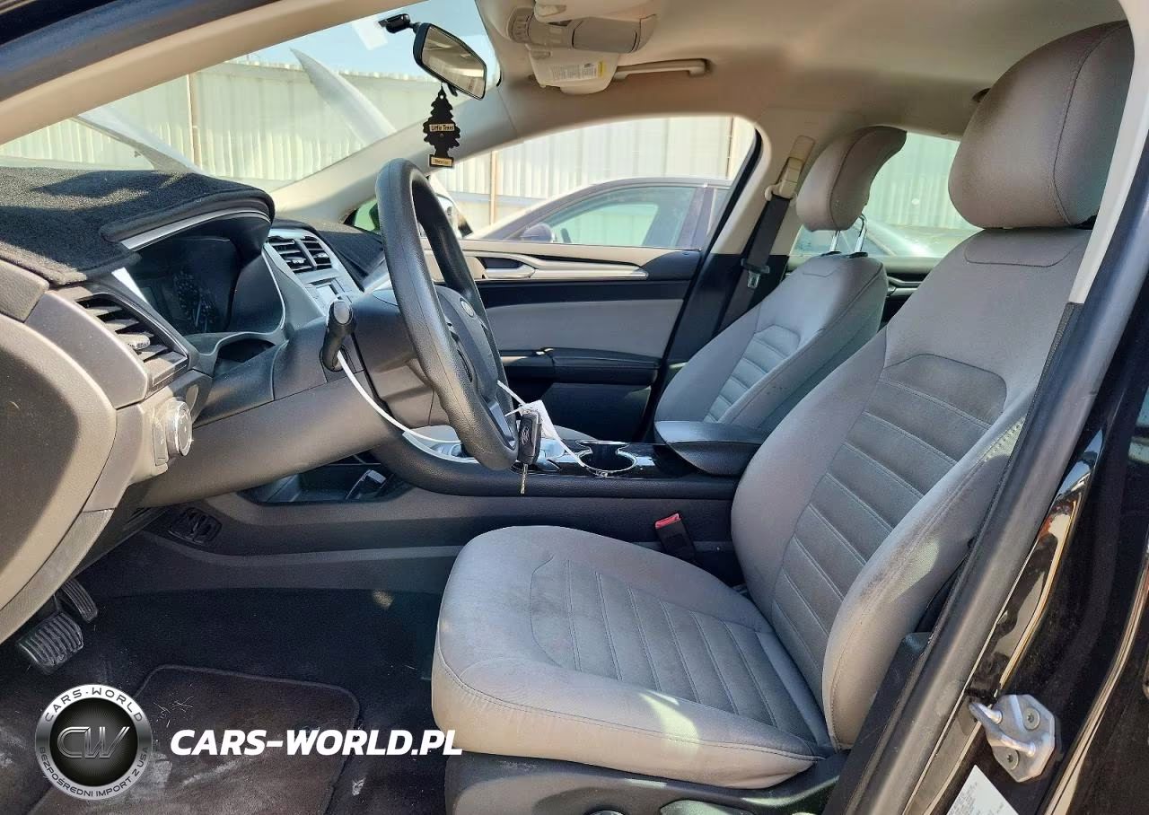 2014 Ford Fusion S VIN:1FA6P0G77E5386618 - 7