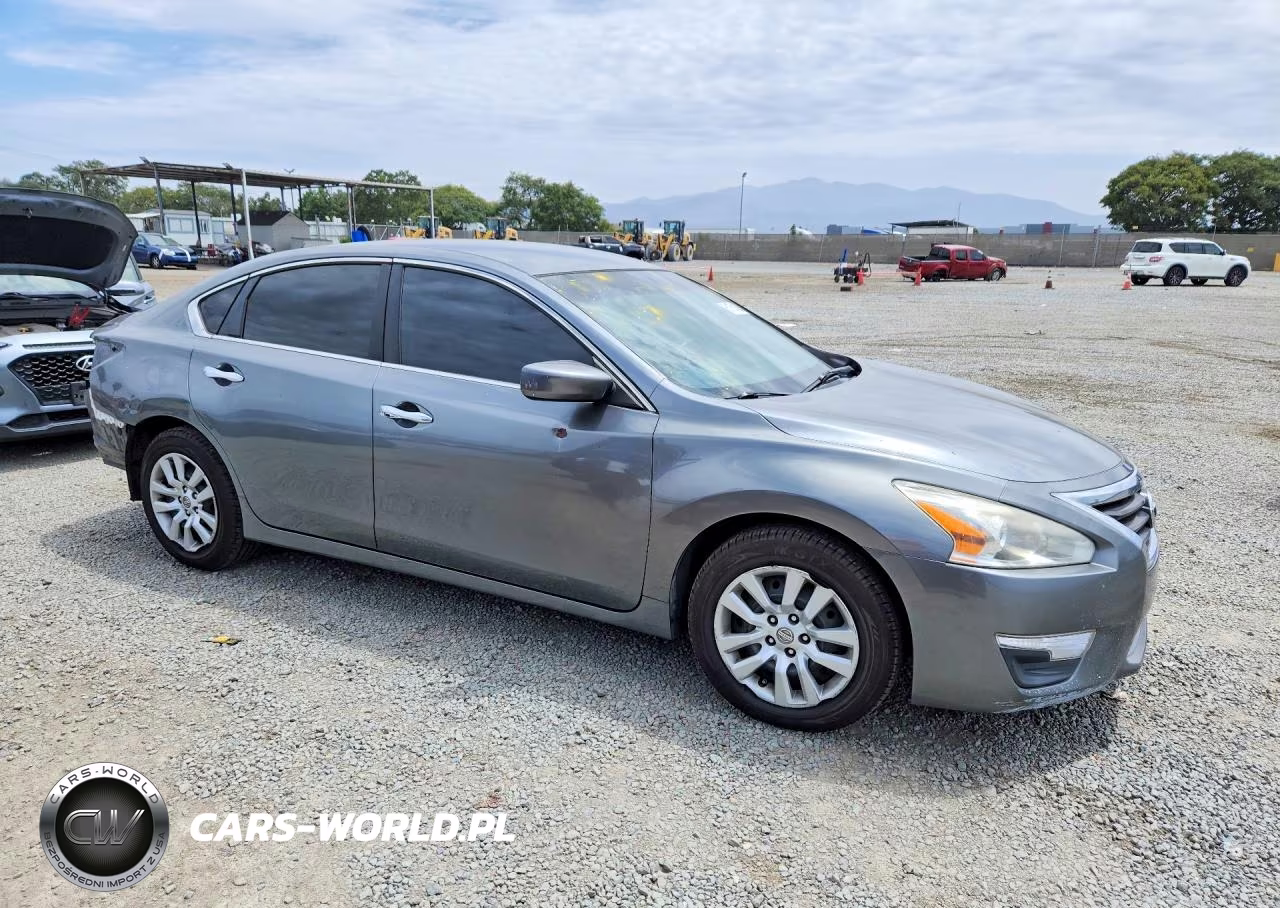 2015 Nissan Altima 2.5 S VIN:1N4AL3AP1FC261031 - 4