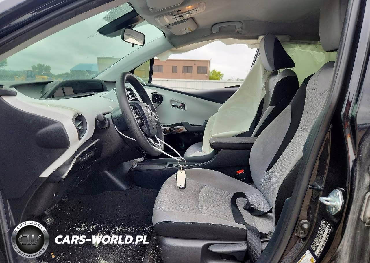 2021 Toyota Prius Le VIN:JTDKAMFU9M3144187 - 7