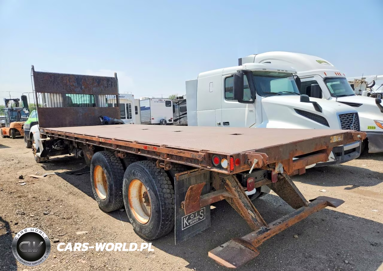 2009 Kenworth T300 Flatbed Truck VIN:2NKHLN9XX9M243577 - 2
