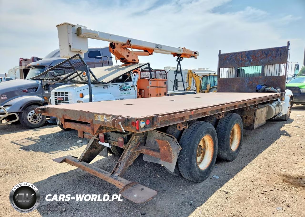 2009 Kenworth T300 Flatbed Truck VIN:2NKHLN9XX9M243577 - 3