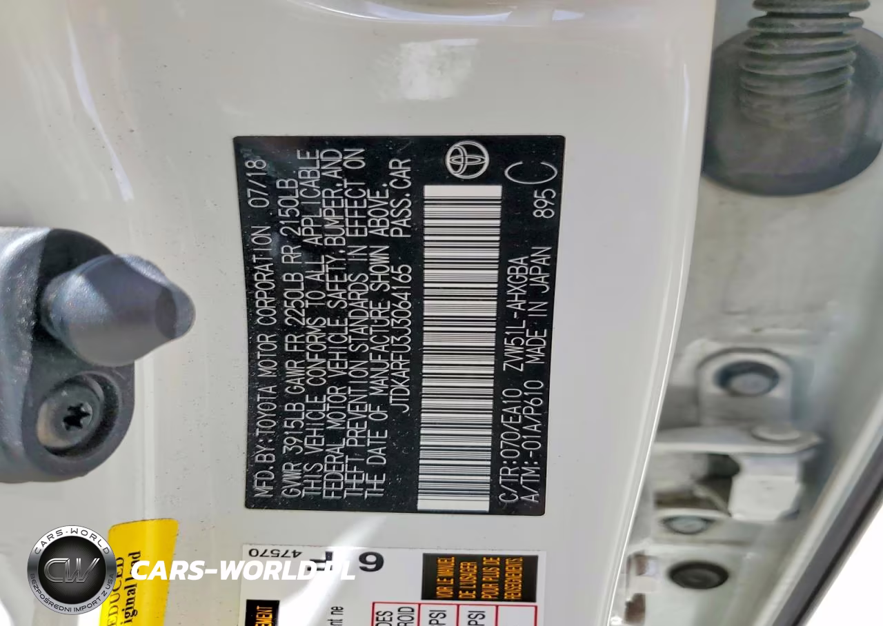 2018 Toyota Prius Four VIN:JTDKARFU3J3064165 - 13