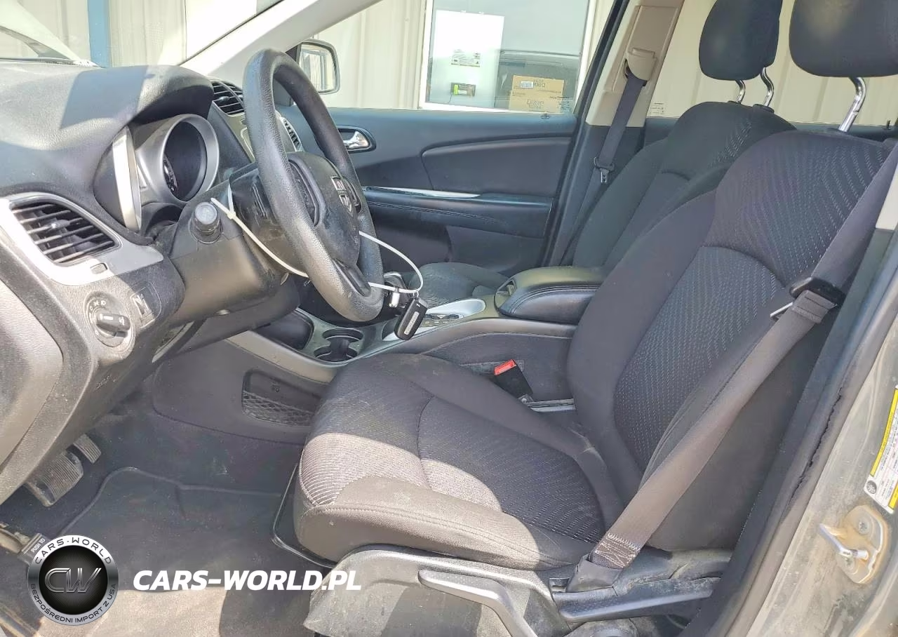 2019 Dodge Journey Se VIN:3C4PDCBB7KT719643 - 7