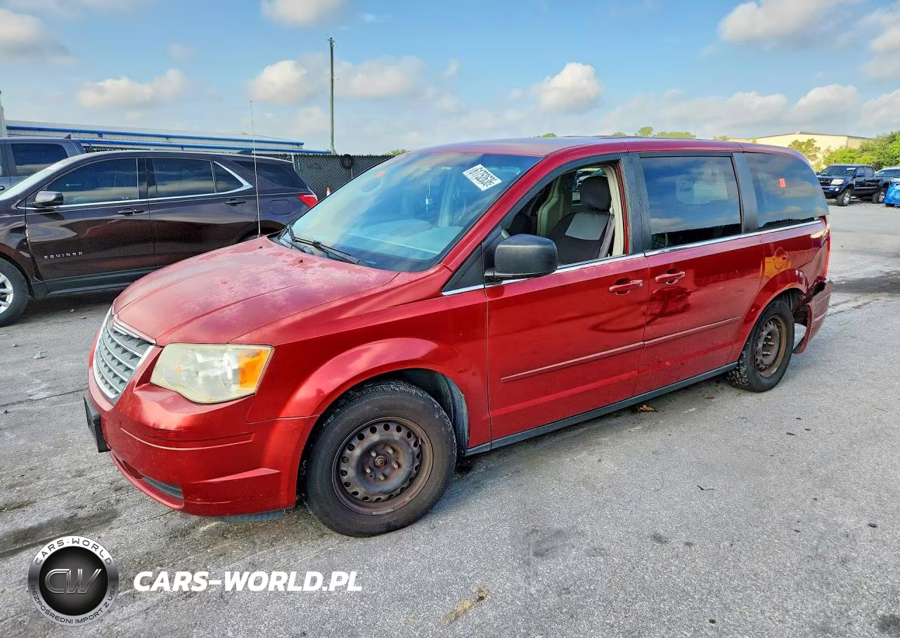 2009 Chrysler Town & Country Lx