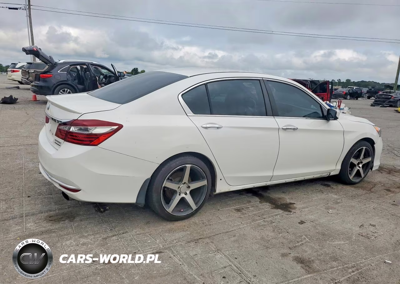 2017 Honda Accord Sport Special Edition VIN:1HGCR2F16HA047264 - 3