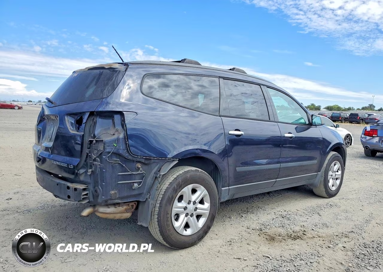 2015 Chevrolet Traverse Ls VIN:1GNKRFKD8FJ205318 - 3