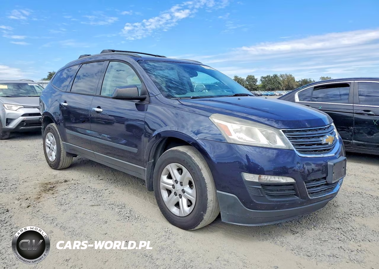 2015 Chevrolet Traverse Ls VIN:1GNKRFKD8FJ205318 - 4