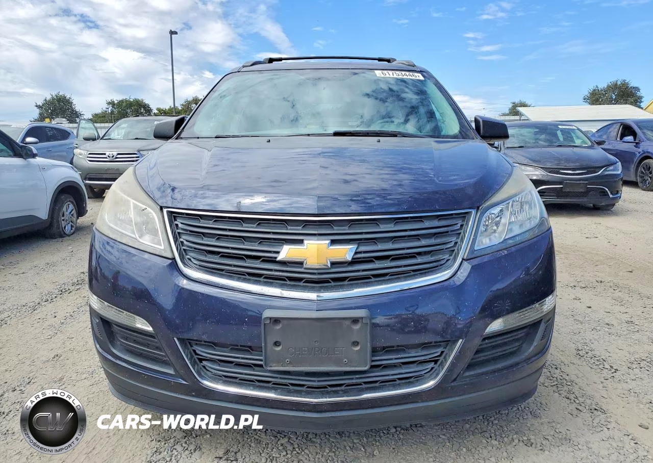 2015 Chevrolet Traverse Ls VIN:1GNKRFKD8FJ205318 - 5