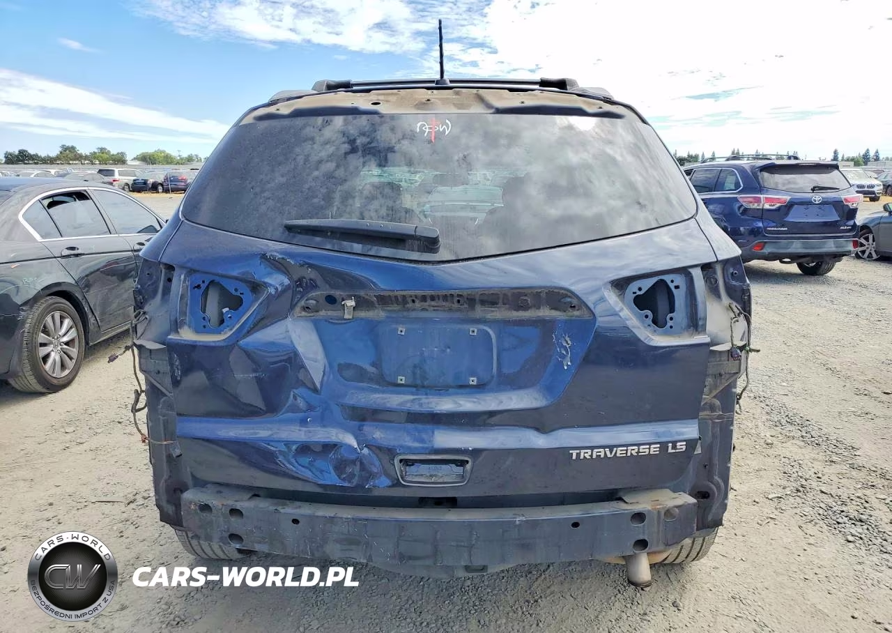 2015 Chevrolet Traverse Ls VIN:1GNKRFKD8FJ205318 - 6