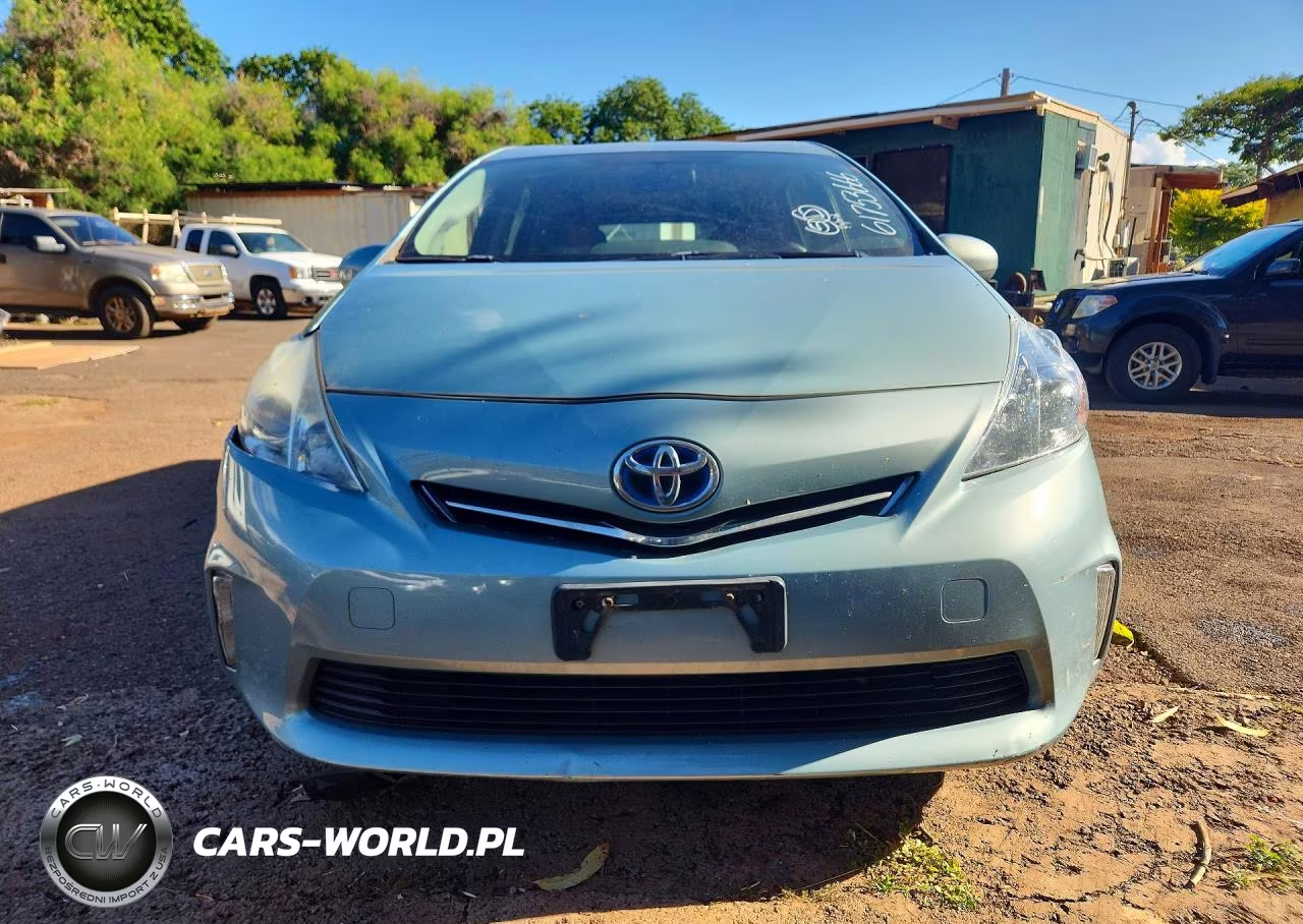 2013 Toyota Prius V Two VIN:JTDZN3EU0D3200807 - 5