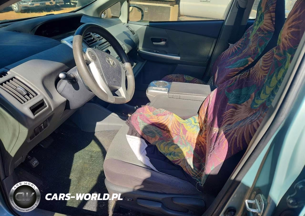 2013 Toyota Prius V Two VIN:JTDZN3EU0D3200807 - 7