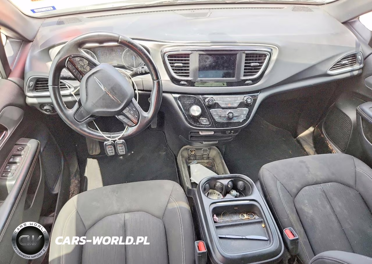 2018 Chrysler Pacifica Touring Plus VIN:2C4RC1FG1JR357848 - 8