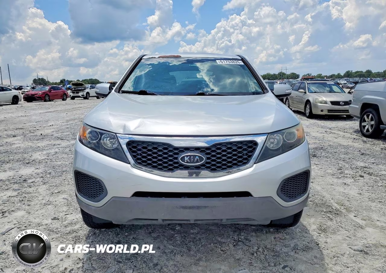 2013 Kia Sorento Lx VIN:5XYKT3A18DG378303 - 5