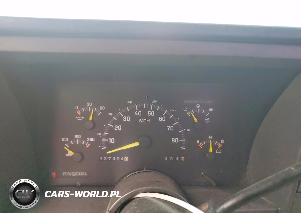 1992 GMC Sierra C1500 VIN:1GTEC14H2NE529513 - 9