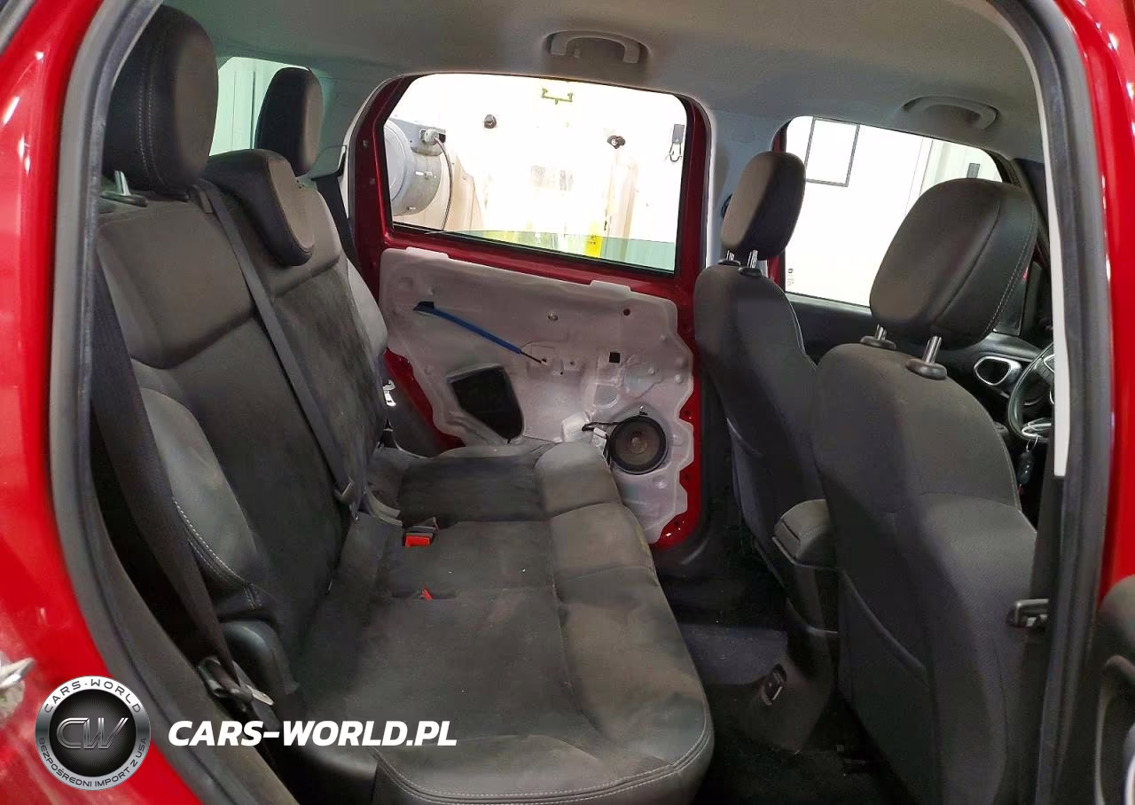 2018 Fiat 500L Pop VIN:ZFBCFAAH5JZ041231 - 11