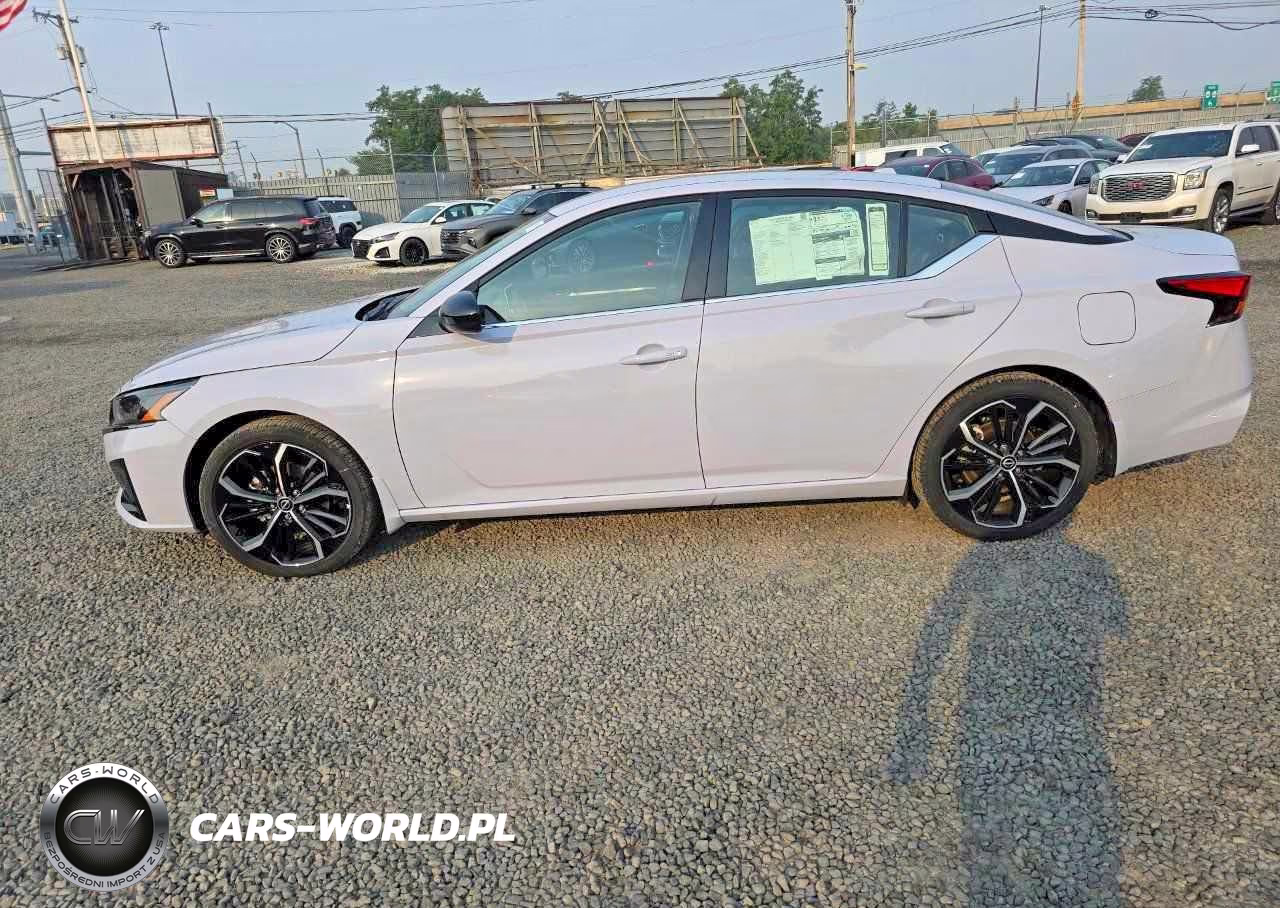 2025 Nissan Altima Sr VIN:1N4BL4CVXSN419466 - 15
