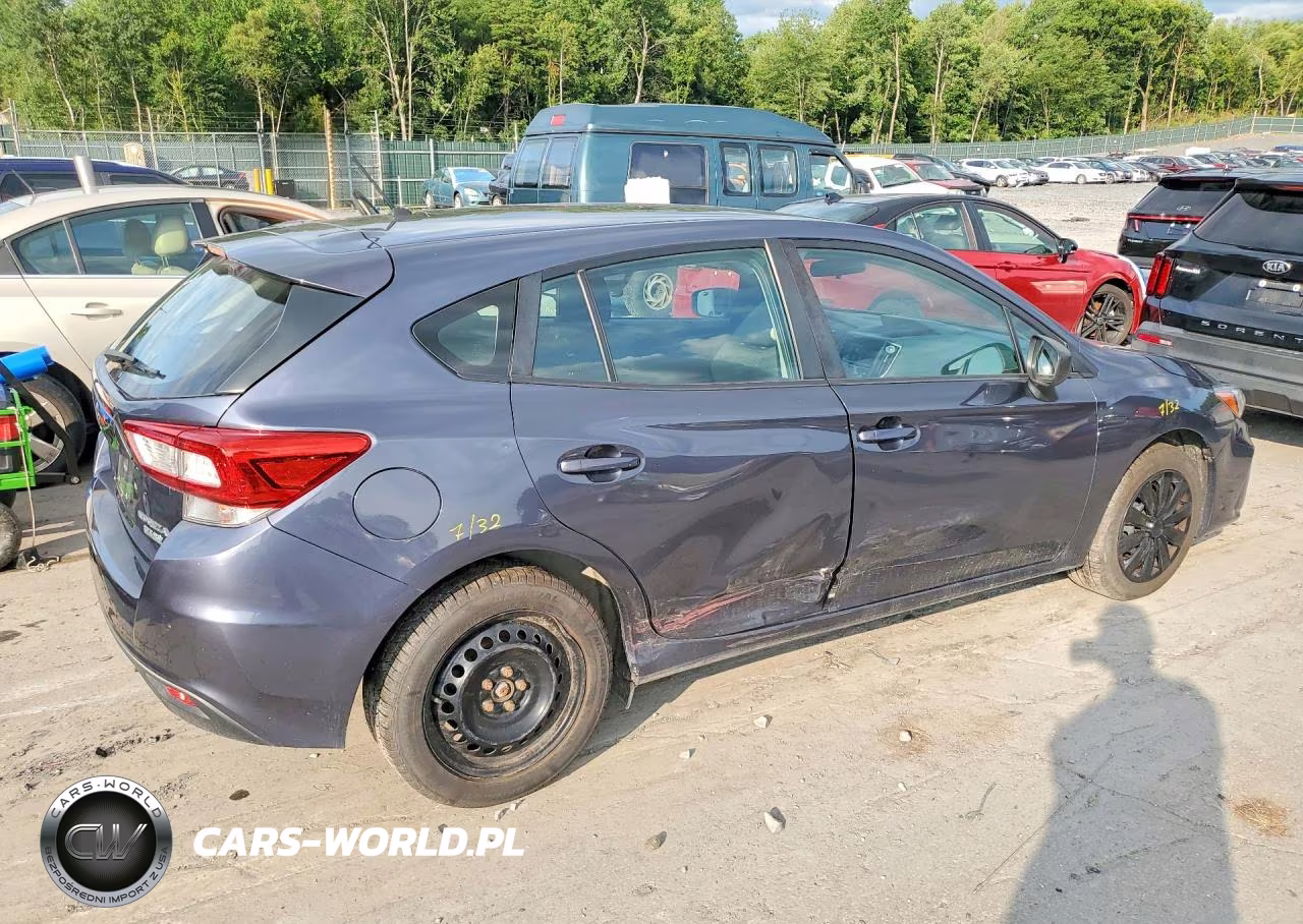 2017 Subaru Impreza VIN:4S3GTAA6XH3725355 - 3