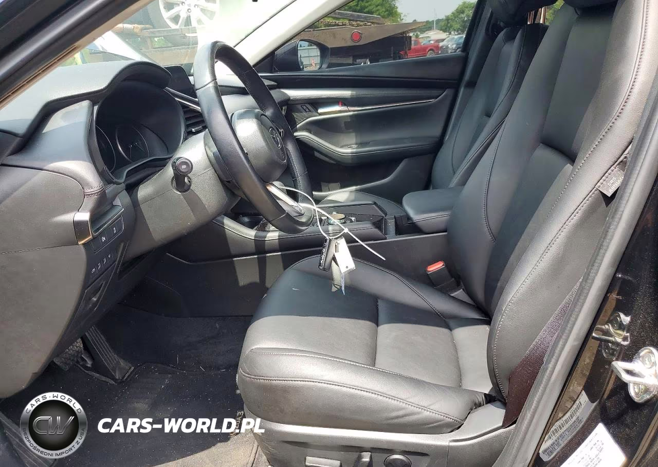 2025 Mazda 3 Preferred VIN:JM1BPACM1S1758998 - 7
