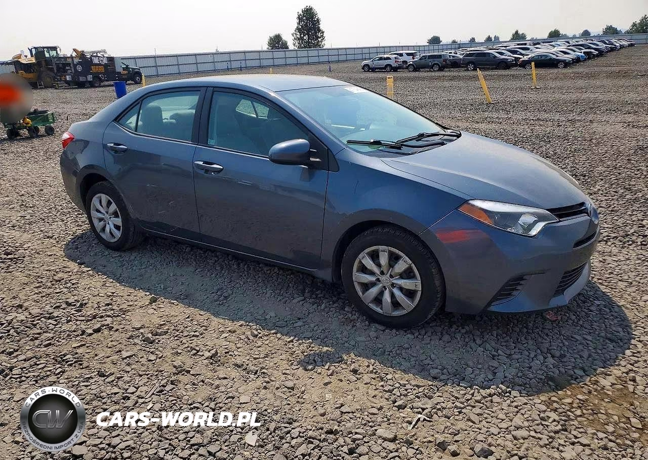 2015 Toyota Corolla Le VIN:2T1BURHE0FC245333 - 4