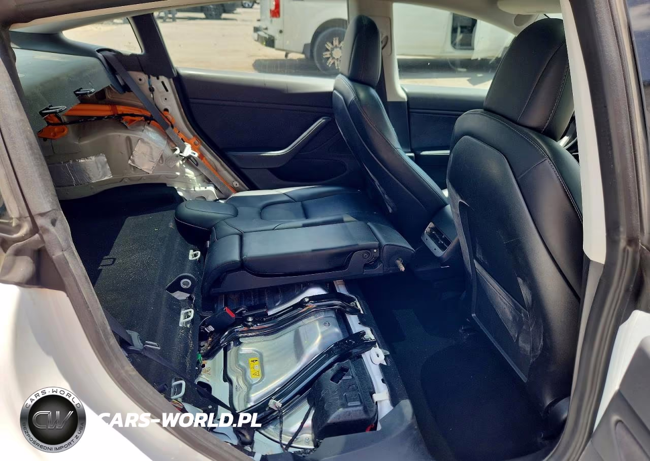 2018 Tesla Model 3 VIN:5YJ3E1EA9JF154604 - 10