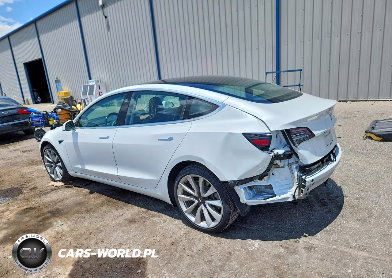2018 Tesla Model 3 VIN:5YJ3E1EA9JF154604 - 2