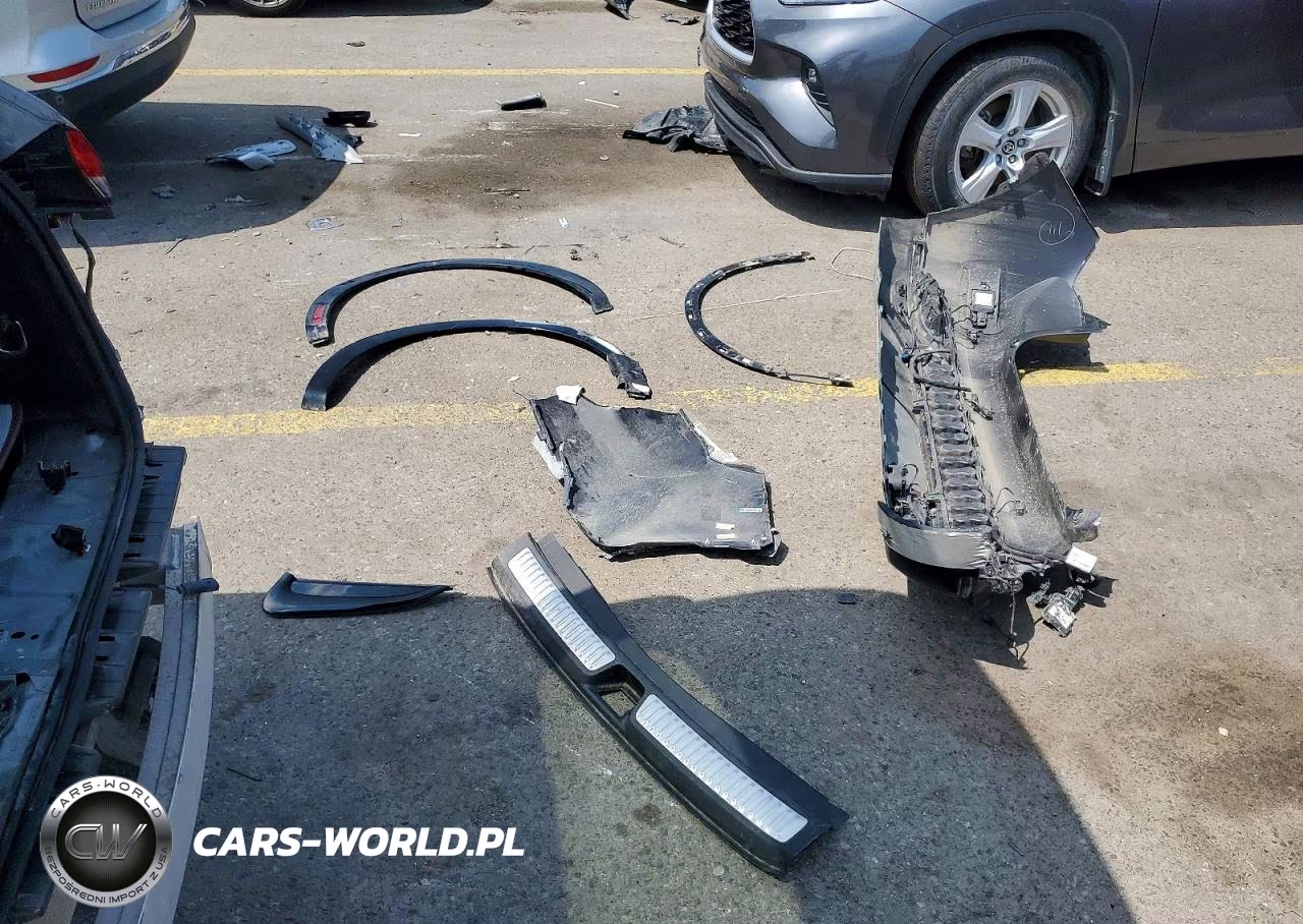 2021 Buick Envision Preferred VIN:LRBFZMR4XMD193669 - 13