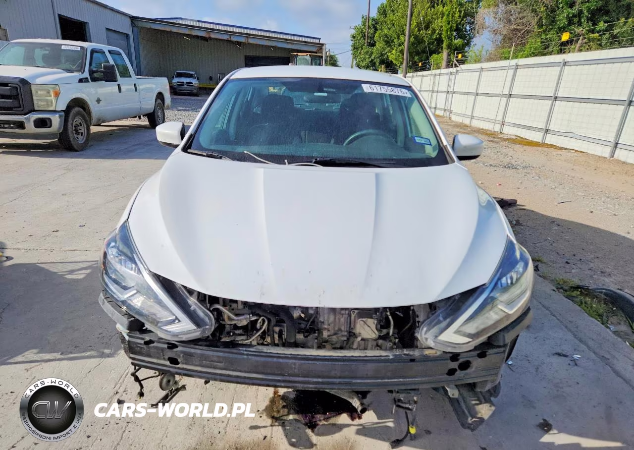2018 Nissan Sentra S VIN:3N1AB7AP2JY258582 - 5