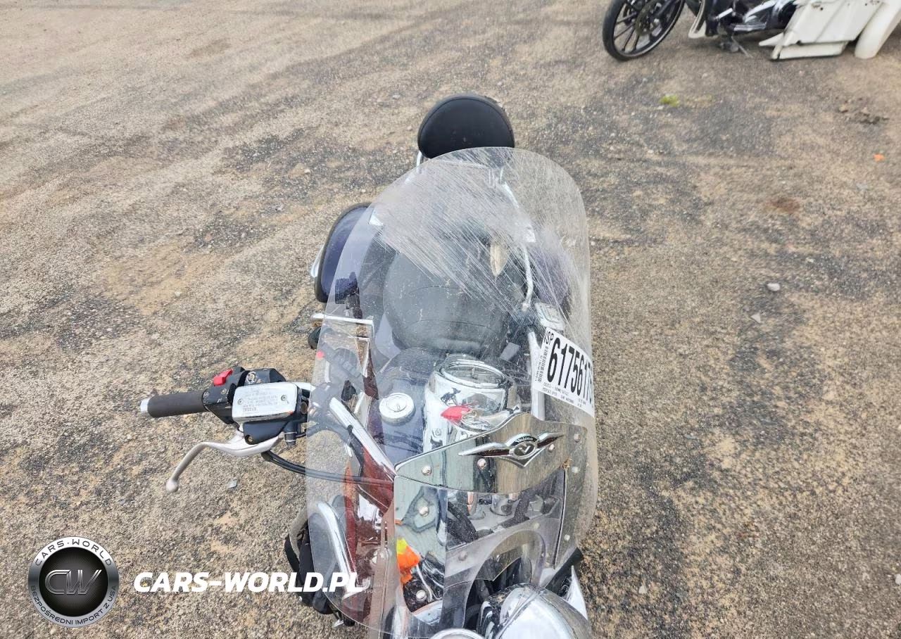 2011 Kawasaki Vn1700 C VIN:JKBVNRC15BA008131 - 5