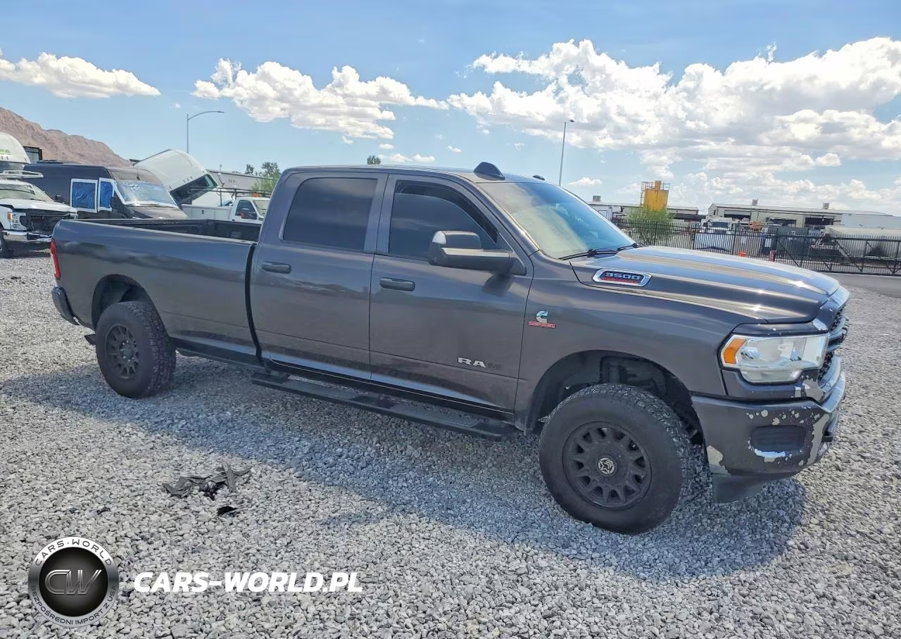 2020 Ram 3500 Tradesman VIN:3C63R3GLXLG291764 - 4