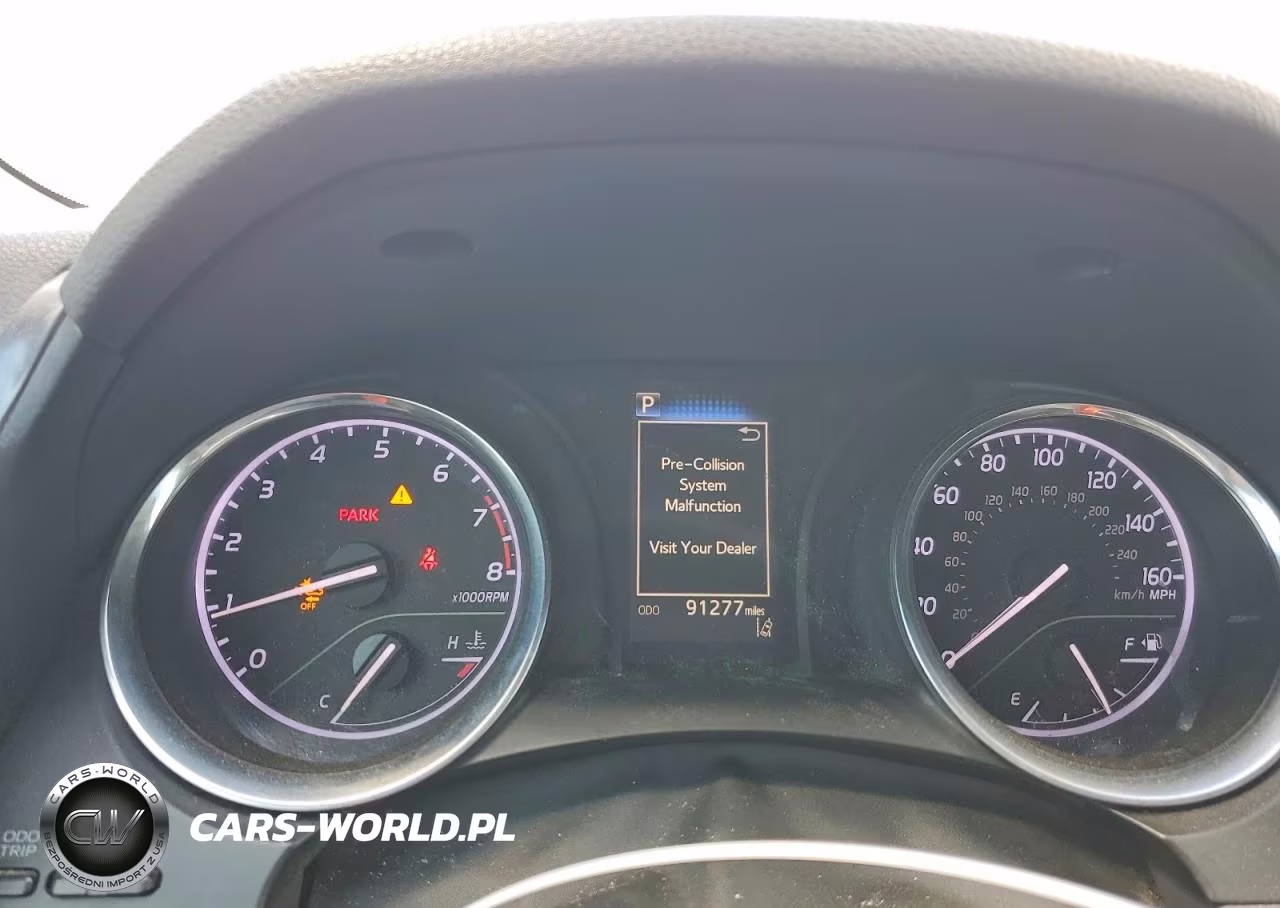 2018 Toyota Camry Se VIN:4T1B11HK6JU646599 - 9