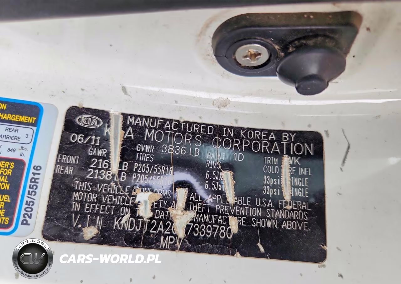 2011 Kia Soul + VIN:KNDJT2A20B7339780 - 13