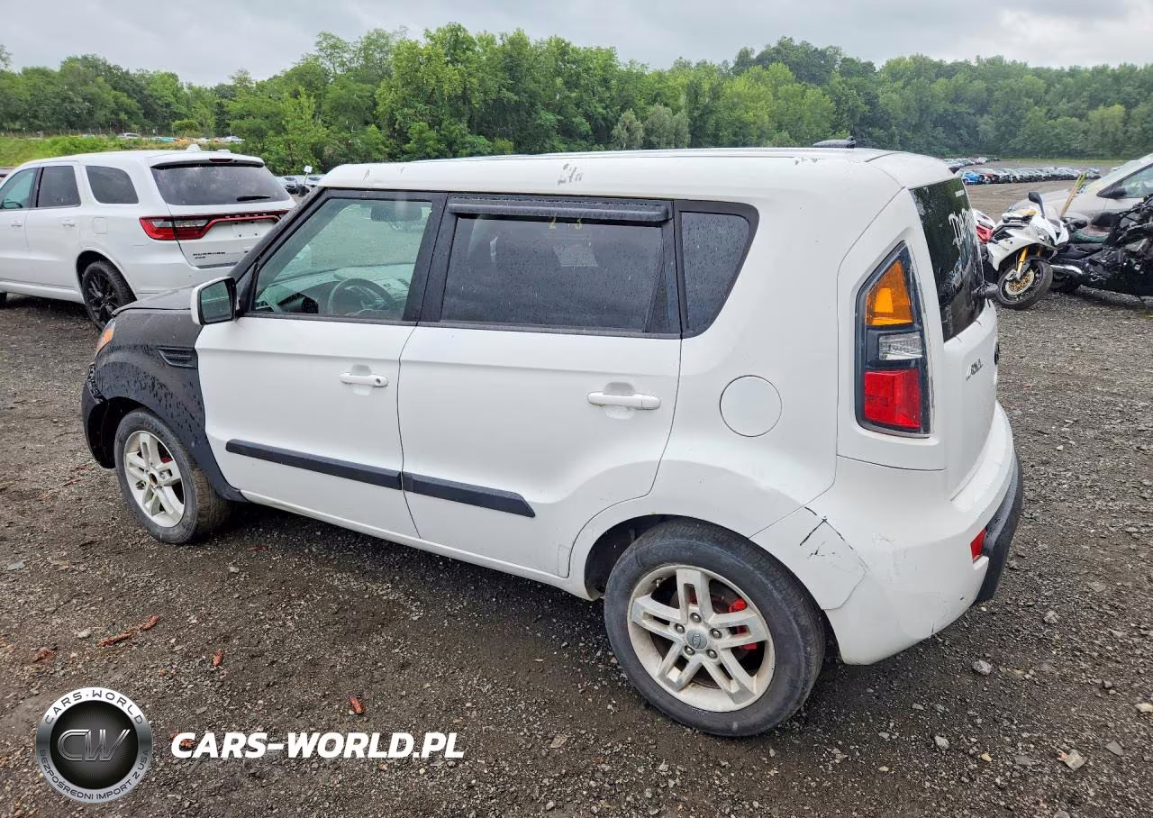 2011 Kia Soul + VIN:KNDJT2A20B7339780 - 2