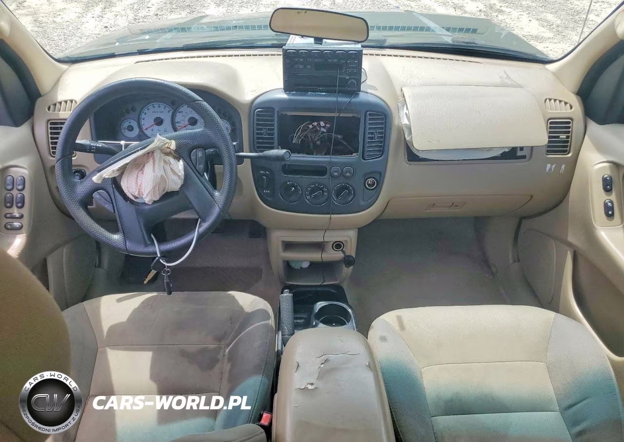 2004 Ford Escape Xls VIN:1FMCU92174DA15276 - 8
